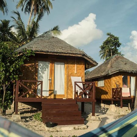 Simeulue Surflodges Lasikin Dış mekan fotoğraf