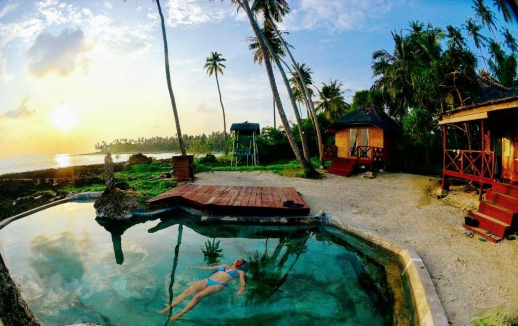 Simeulue Surflodges Lasikin Dış mekan fotoğraf